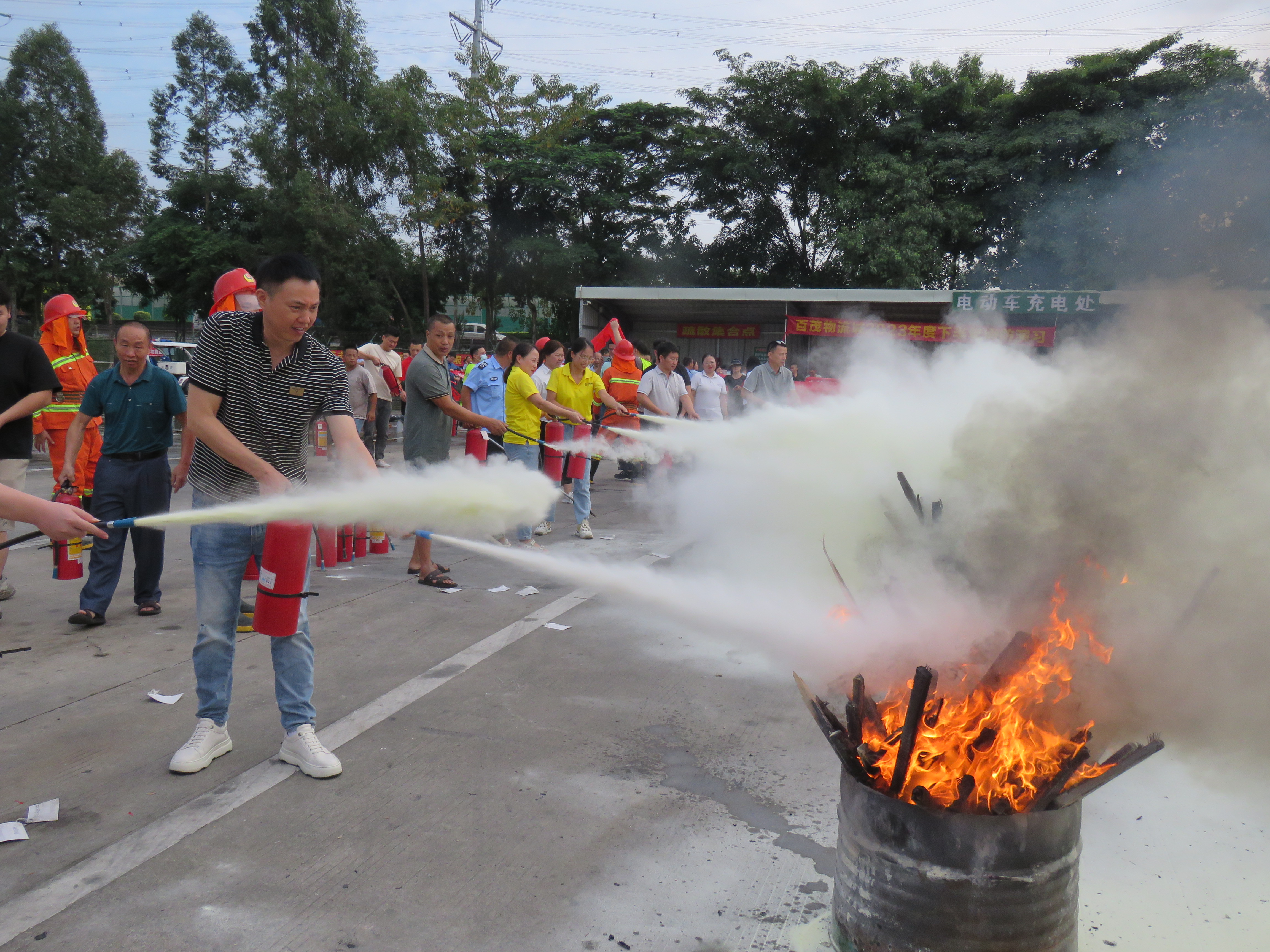 “預(yù)防為主，生命至上”百茂物流城2023年度下半年消防演習(xí)